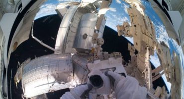 $2000 a night space hotel