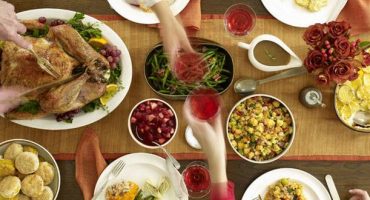 VizEat Thanksgiving: hooking tavelers up with locals hosts for home cooked meals