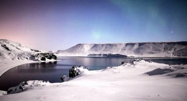Romantic Iceland: keep each other warm in the Icelandic chill