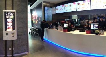 Move over Mc Donald’s & KFC China’s new duck burger is the new burger in town