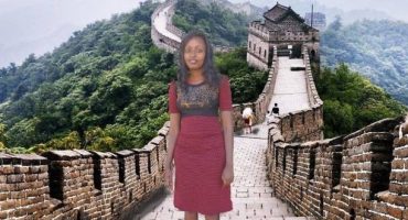 A woman photoshopped herself into travel photos & got a huge surprise