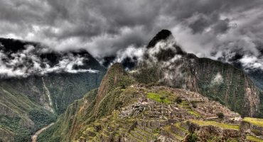 Tourist dies trying to take selfie at Machu Picchu