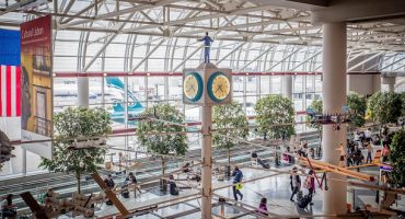 Airlines prepare for a busy Labor Day weekend