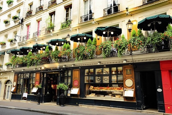 Le Procope cafe in Paris