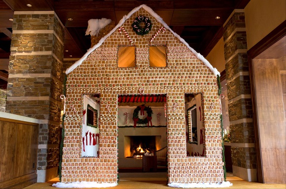 You Can Now Eat Inside A Life Size Edible Gingerbread House Traveler S Edition
