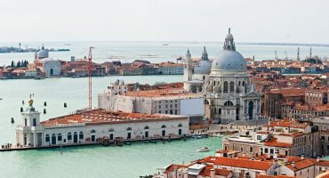 Venice Votes To Ban Kebabs And Fast Food Outlets